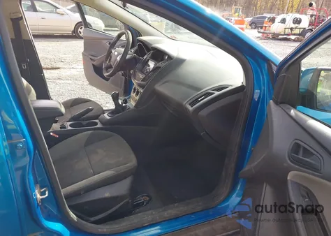 2012 Ford Focus Se z USA, uszkodzony, nr VIN 1FAHP3K29CL282193